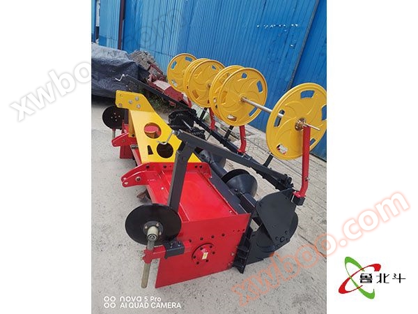 Tipo 220 3 carote monopolizzate. Monopolizzatrice di carote bianche